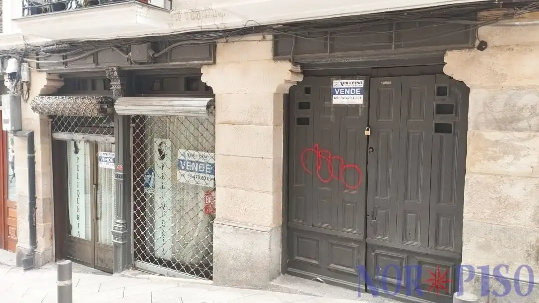 Vista exterior de Local en venta en Bilbao 