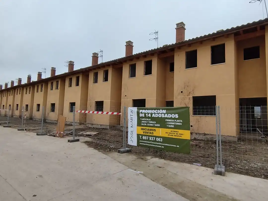 Casa a schiera con giardino in vendita a Camino baños rioja 4