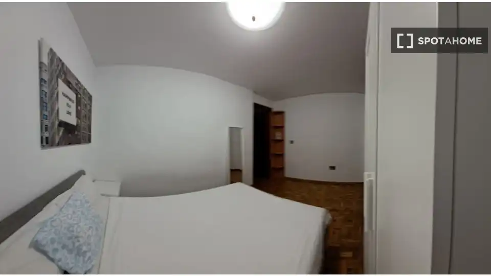 Habitación de Piso de alquiler en Valencia con Aire acondicionado, Calefacción y Amueblado