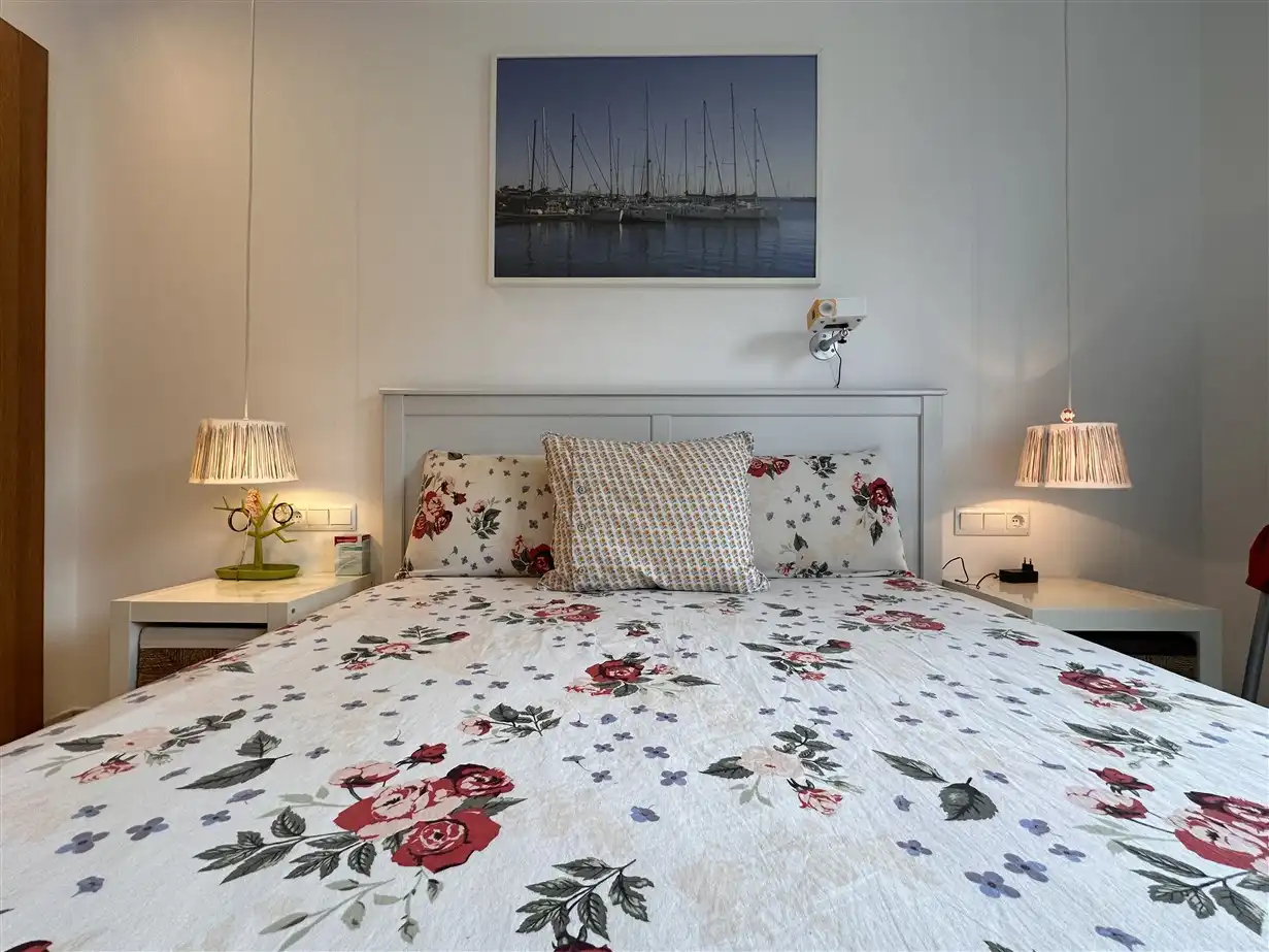 Apartamento de alquiler en Carrer Mestral, Port - Horta de Santa María