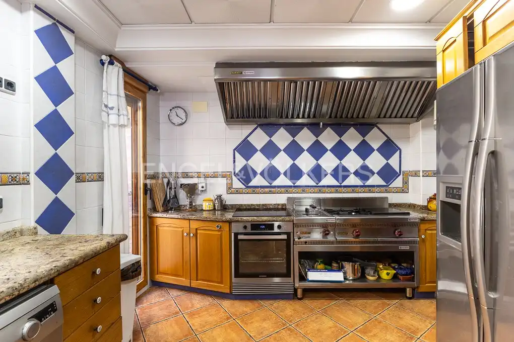 Kitchen of Houses for sale in Alcublas  with Air Conditioner, Heating and Terrace