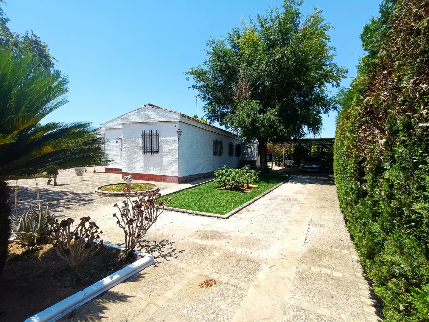 Vista exterior de Casa o chalet en venta en Espartinas con Aire acondicionado, Jardín privado y Terraza