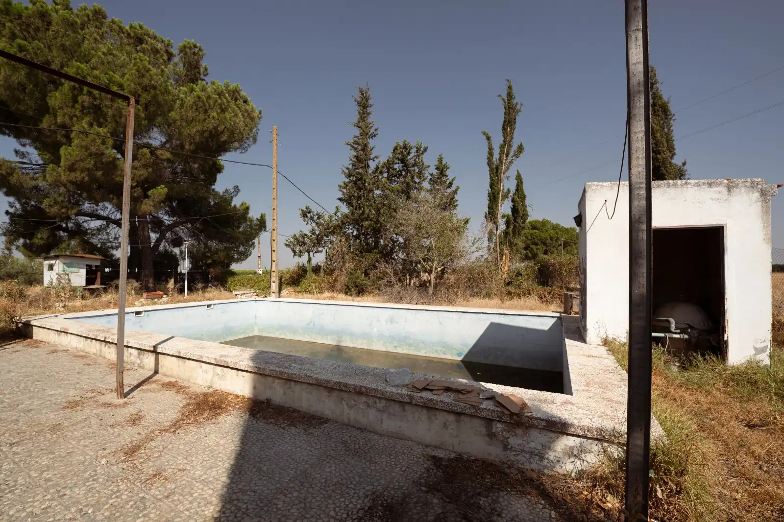 Piscina de Nave industrial en venta en Utrera
