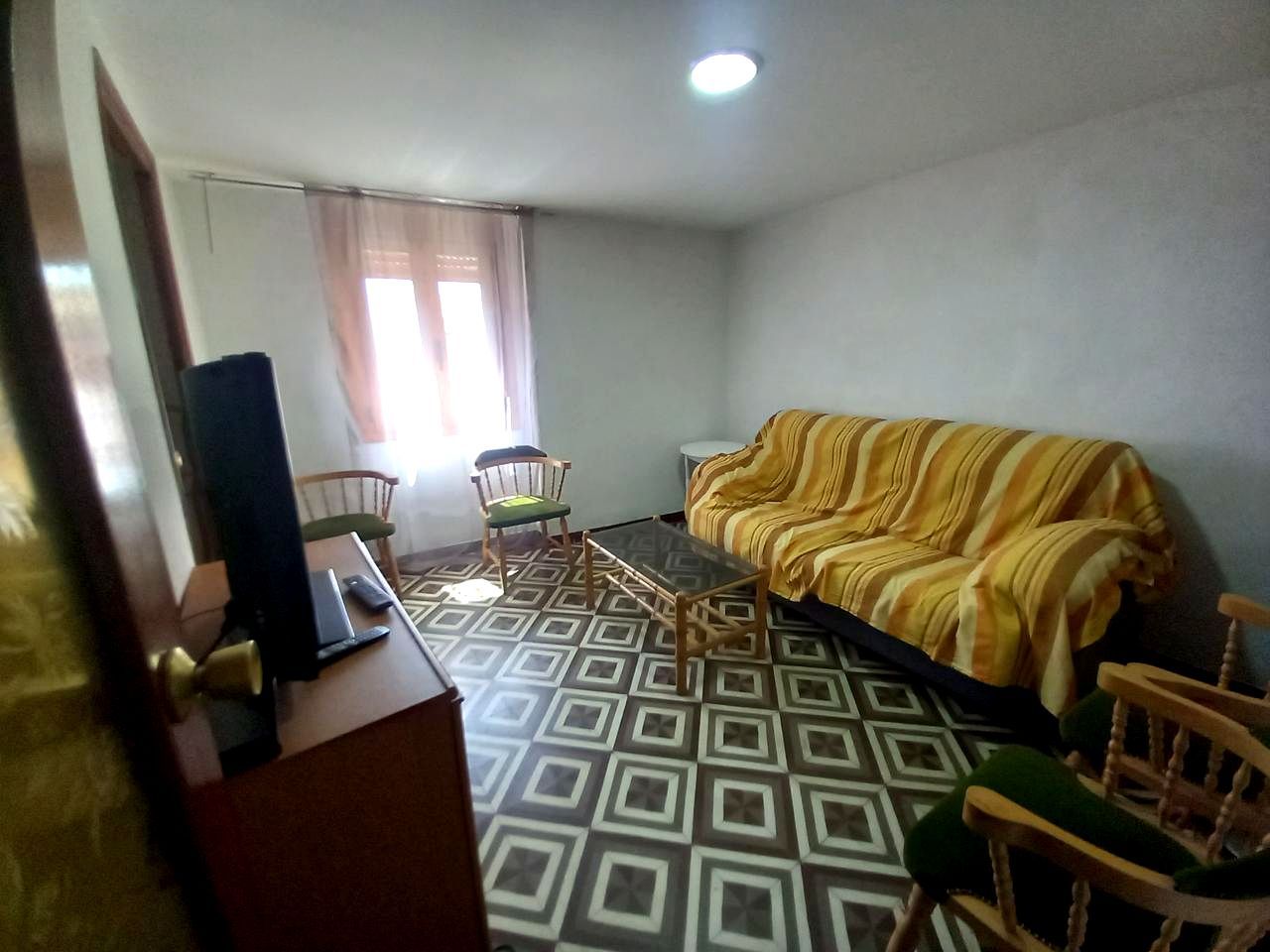 Sala d'estar de Pis en venda en Tarazona amb Moblat