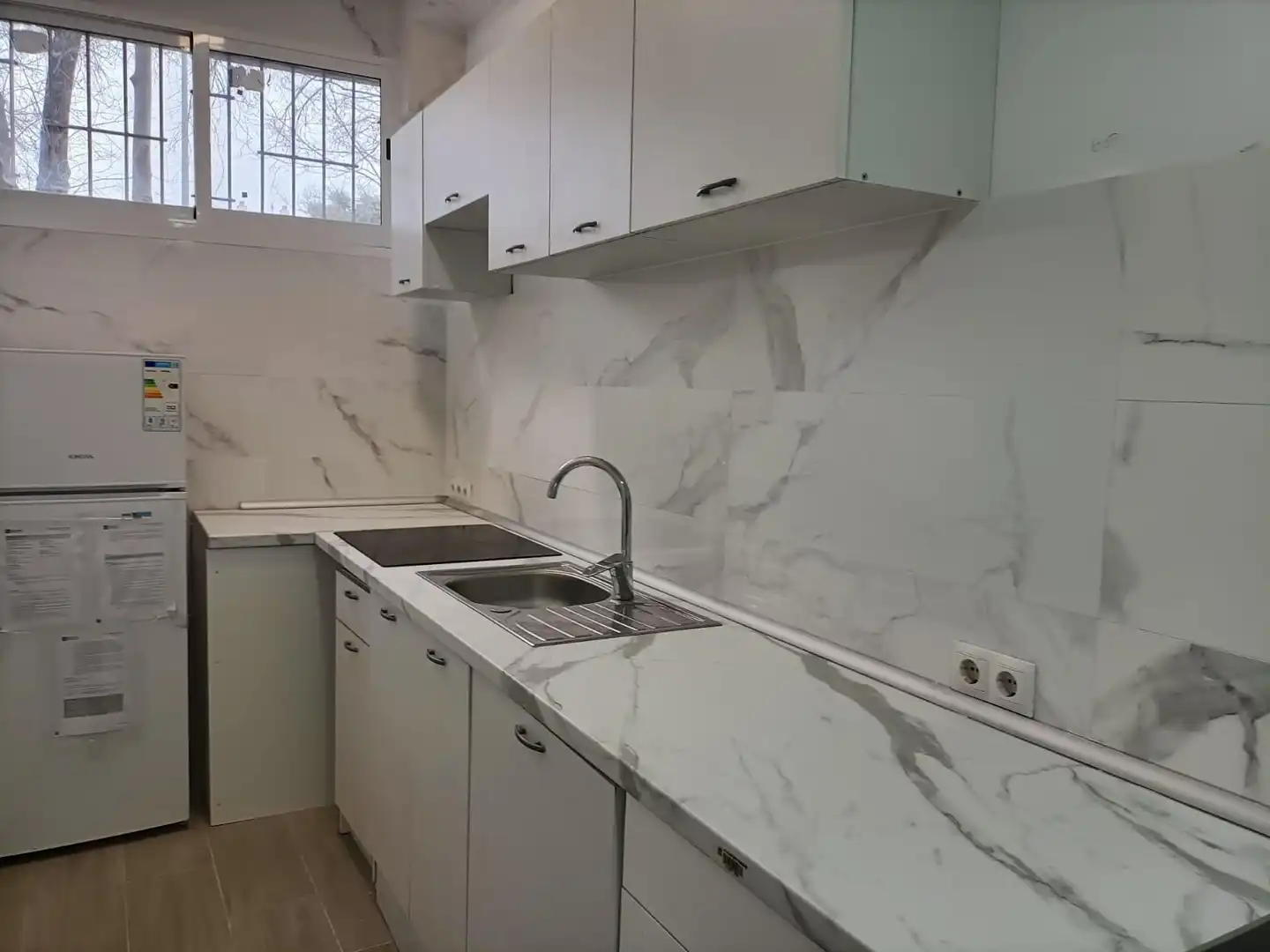 Cuina de Planta baixa en venda en  Barcelona Capital