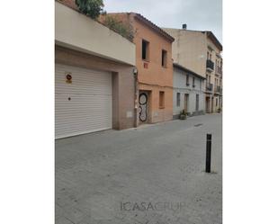 Vista exterior de Casa adosada en venda en Rubí amb Terrassa