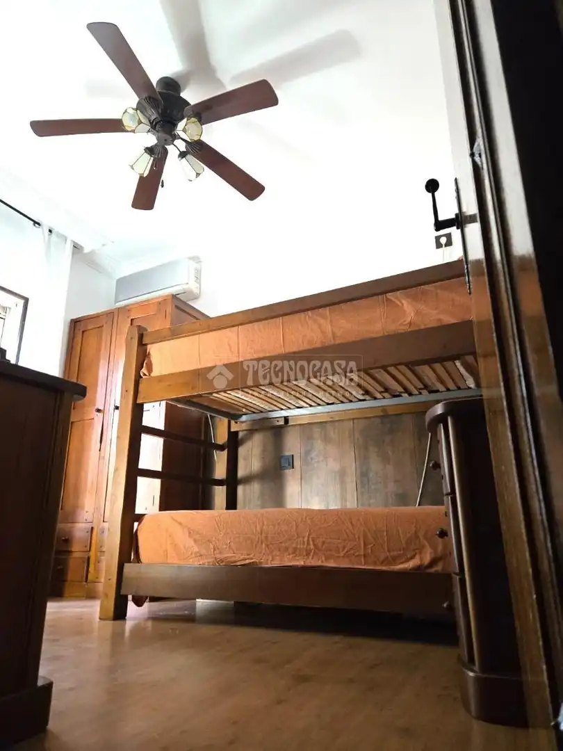 Habitación de Casa adosada en venta en Coria del Río