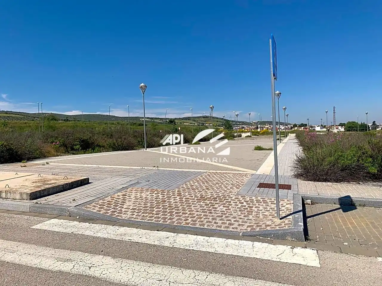 Lands and plots for sale in Poleares