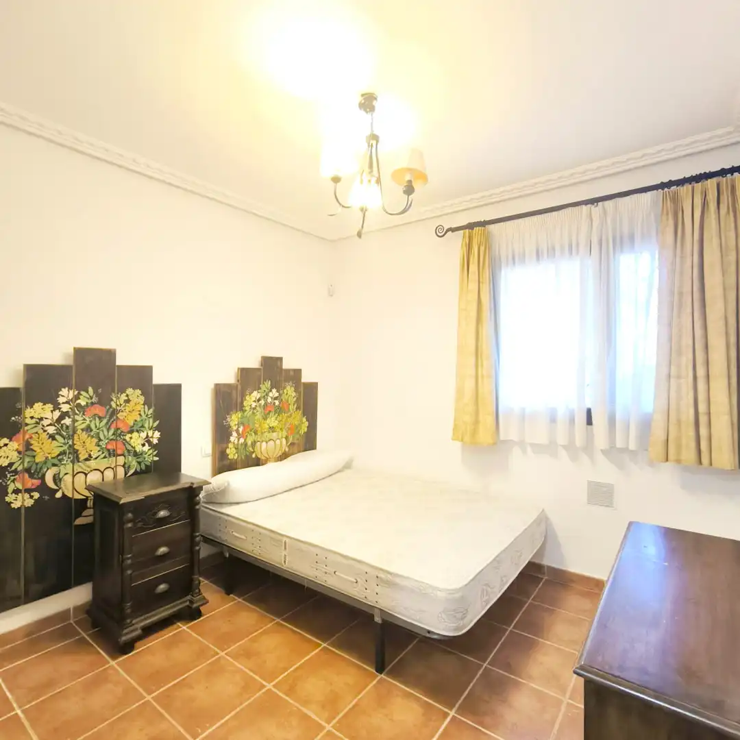 Habitación de Apartamento en venta en La Alcaidesa con Terraza y Piscina comunitaria