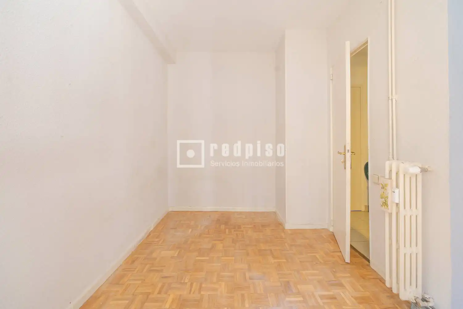 Schlafzimmer von Wohnung zum Verkauf in Madrid mit Klimaanlage, Heizung und Terrasse