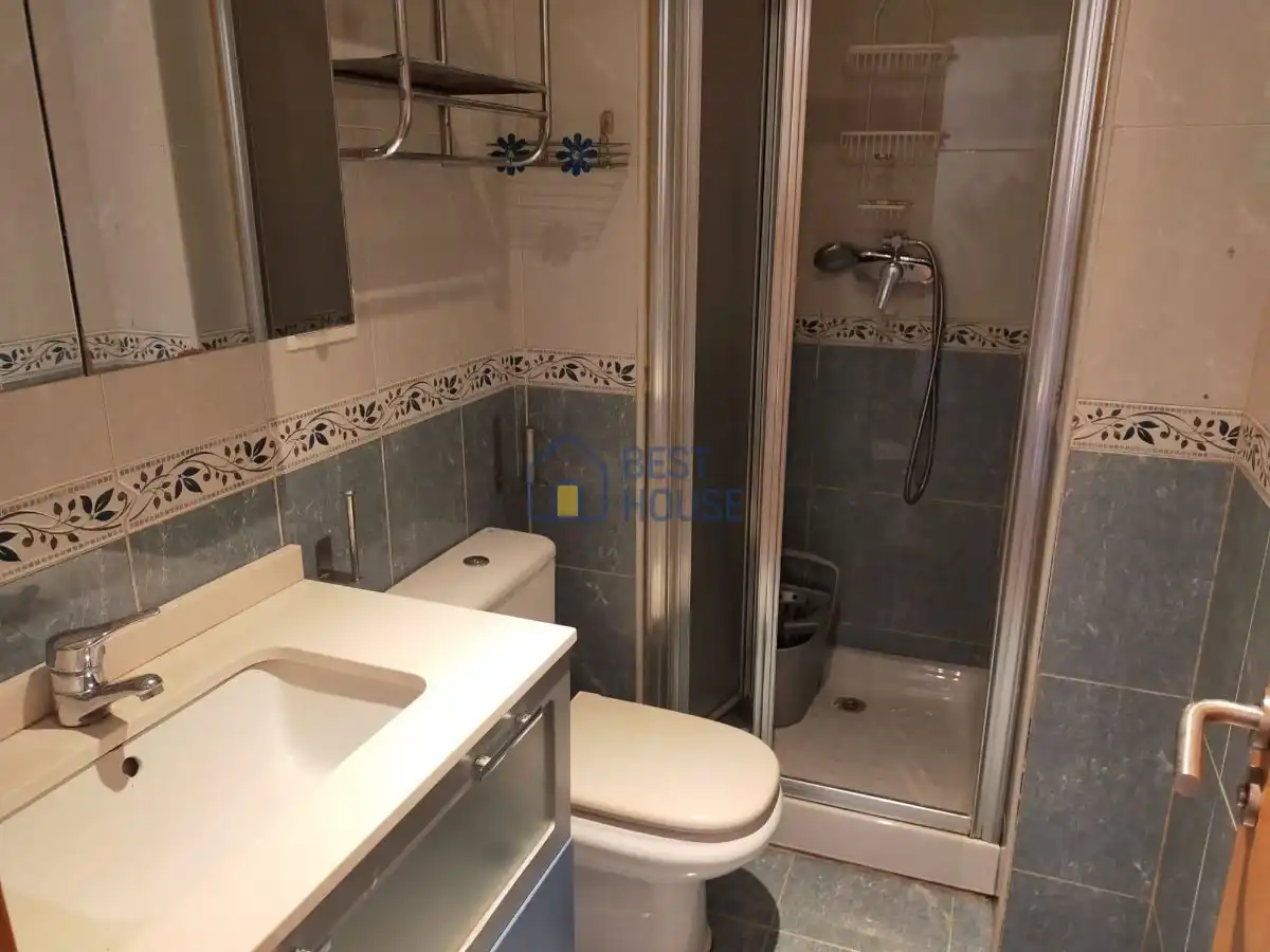 Badezimmer von Wohnung zum Verkauf in León Capital  mit Heizung, Terrasse und Abstellraum