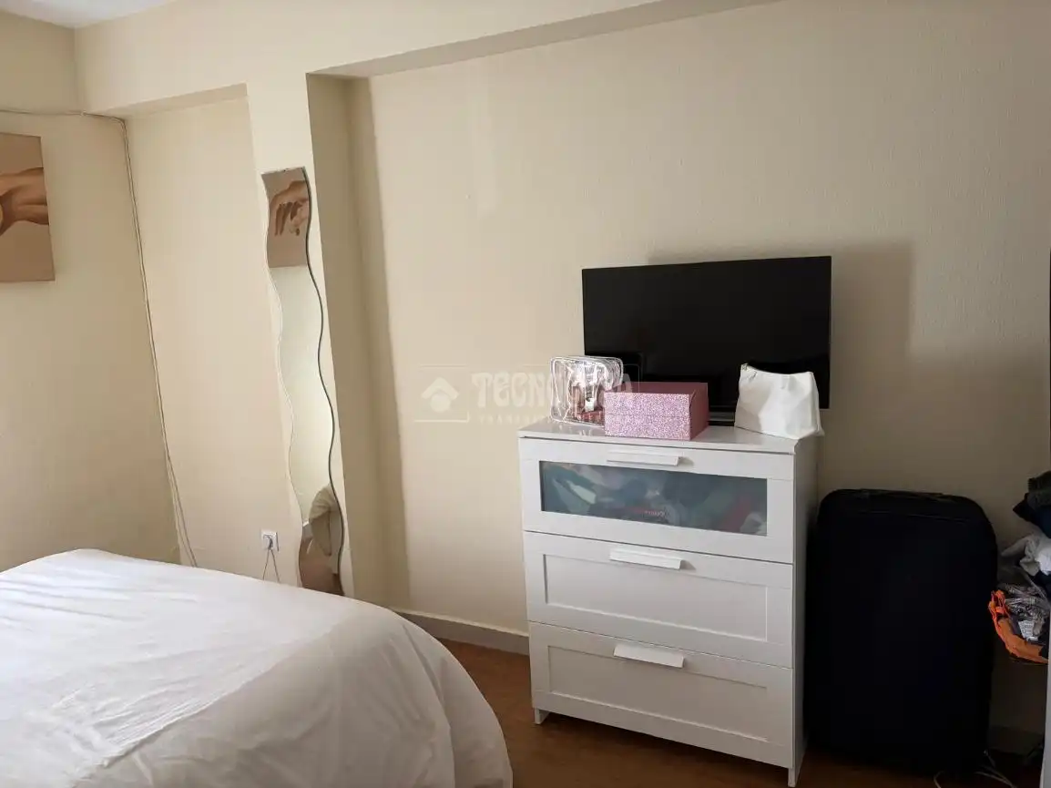 Bedroom of Flat for sale in Sevilla  with Air Conditioner