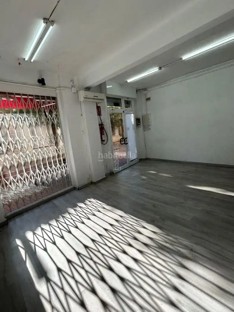 Local comercial de lloguer a Carrer de Francesc Macià 53, imagen 3