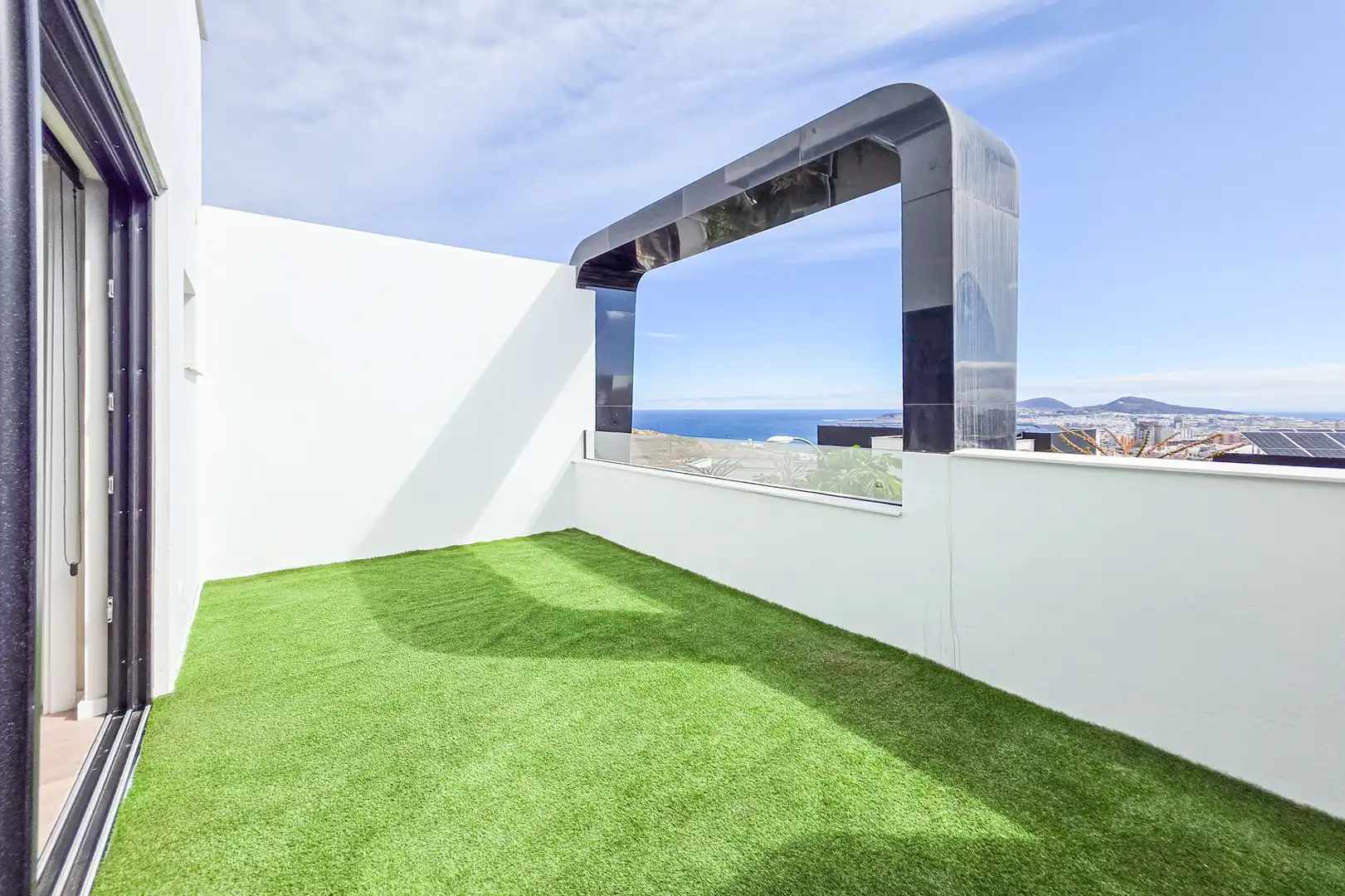 Terrace of Detached homes for sale in Las Palmas de Gran Canaria  with Air Conditioner, Terrace and Storage room