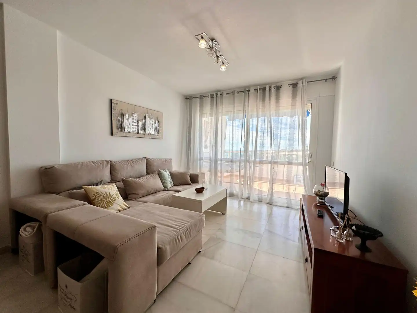 Piso de alquiler en Aguadulce Sur