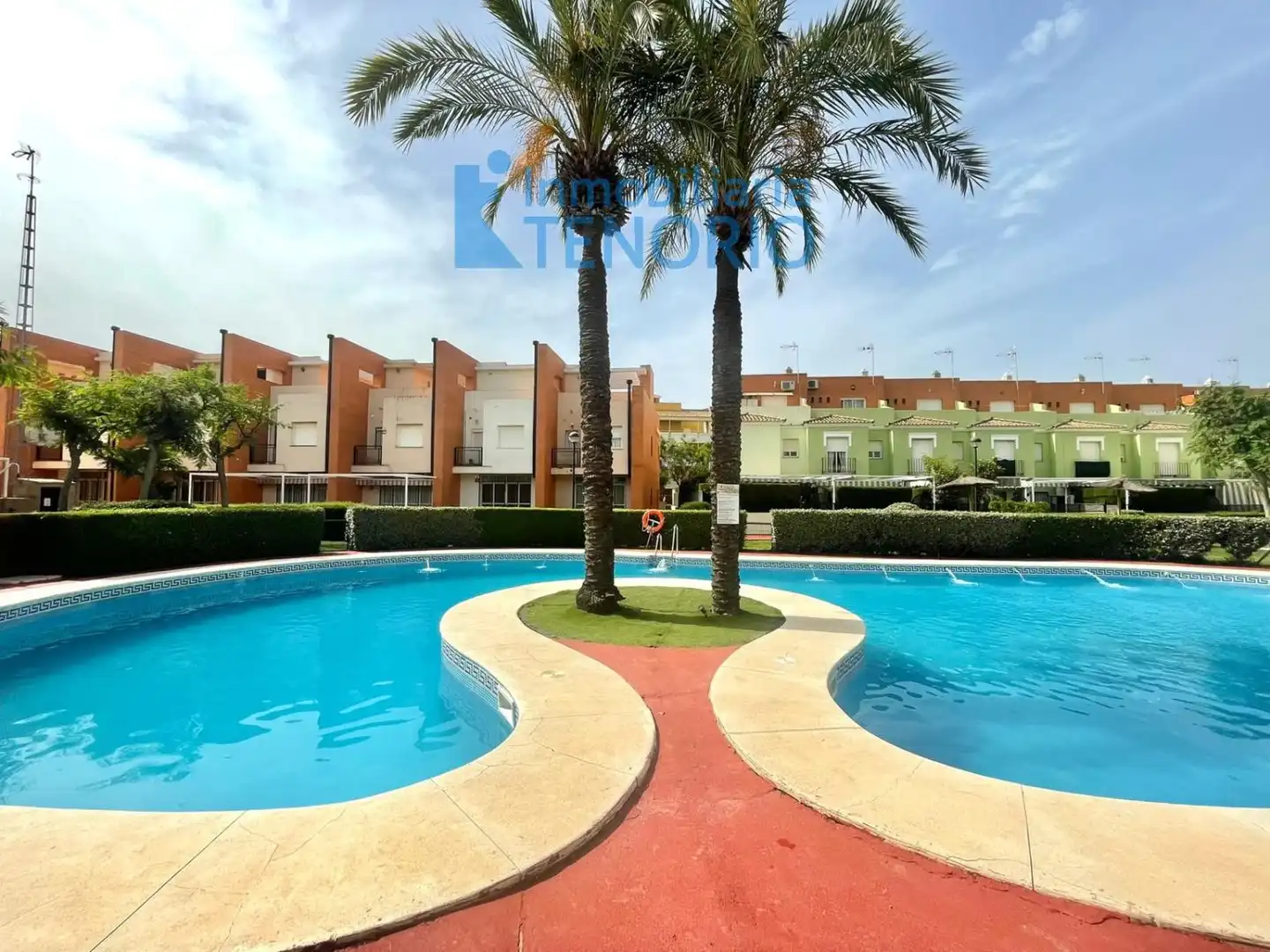 Schwimmbecken von Dachboden zum Verkauf in La Antilla mit Terrasse, Abstellraum und Gemeinschaftspool