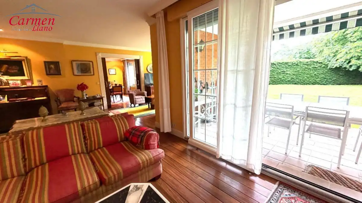 Living room of Detached homes for sale in Getxo   with Heating, Private garden and Storage room