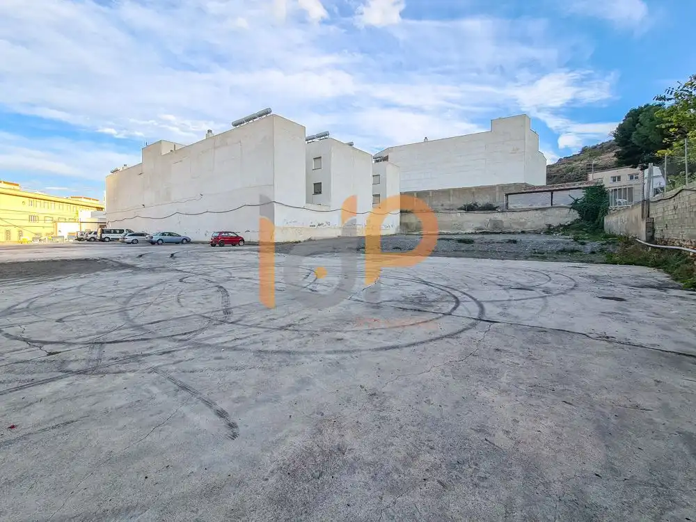 Terreny residencial en venda a Plaza de Toros - Santa Rita