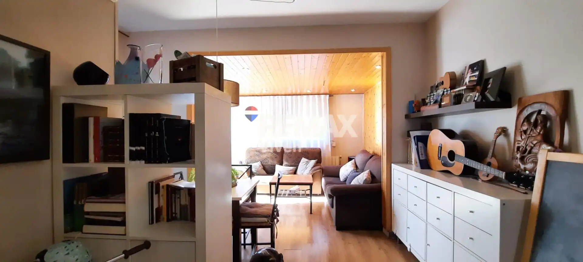 Sala d'estar de Àtic en venda en Vilanova i la Geltrú amb Calefacció, Parquet i Terrassa