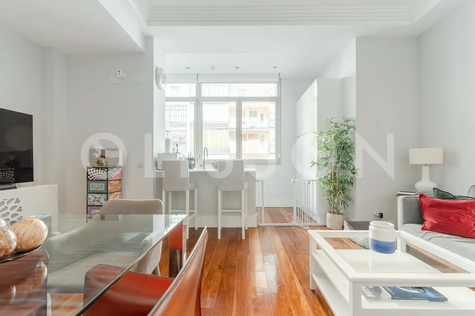 Wohnzimmer von Wohnung zum Verkauf in Madrid mit Klimaanlage, Heizung und Haustechnik