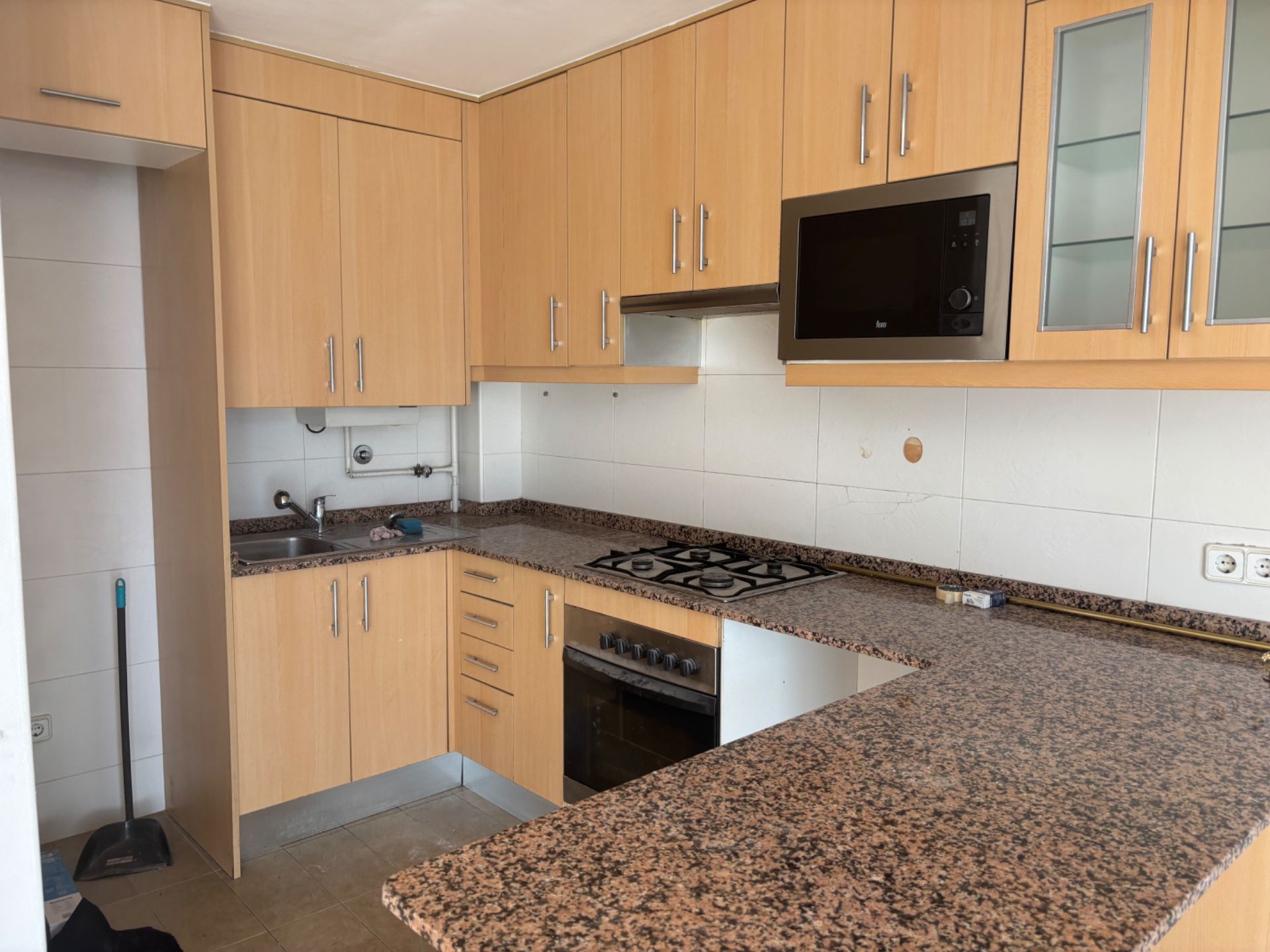 Cocina de Dúplex en venta en Terrassa con Calefacción, Terraza y Microondas