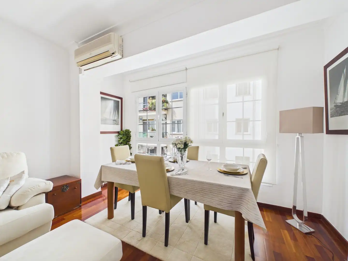 Menjador de Apartament de lloguer en  Palma de Mallorca amb Aire condicionat, Moblat i Balcó