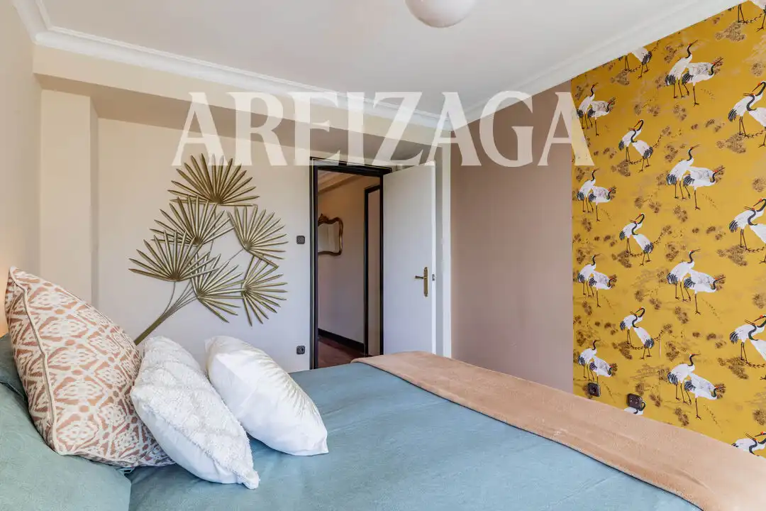 Habitación de Piso en venta en Donostia - San Sebastián  con Aire acondicionado, Calefacción y Jardín privado