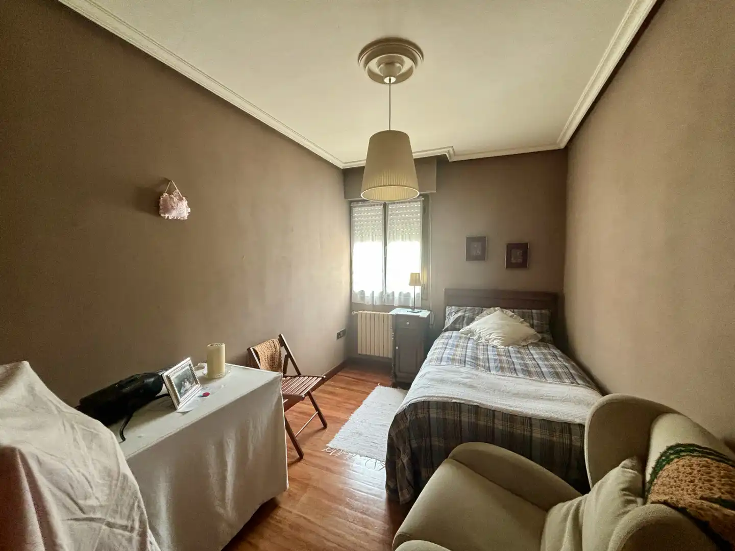 Habitación de Edificio en venta en Piloña