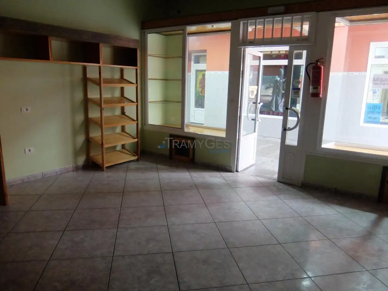 Local commercial à louer à AV GONDOMAR, imagen 3