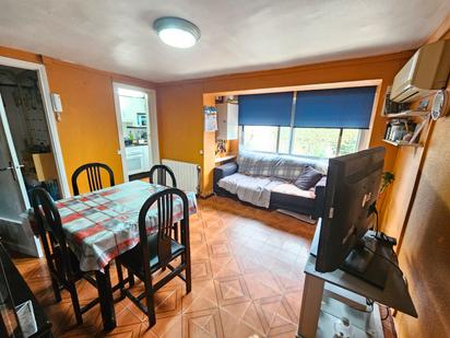 Sala d'estar de Pis en venda en Sabadell amb Aire condicionat, Calefacció i Moblat