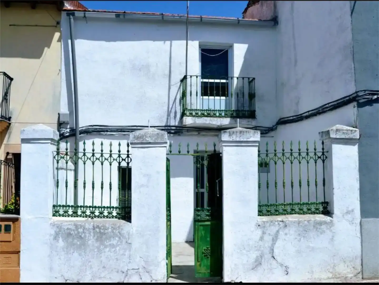 Vista exterior de Local en venta en Acehúche
