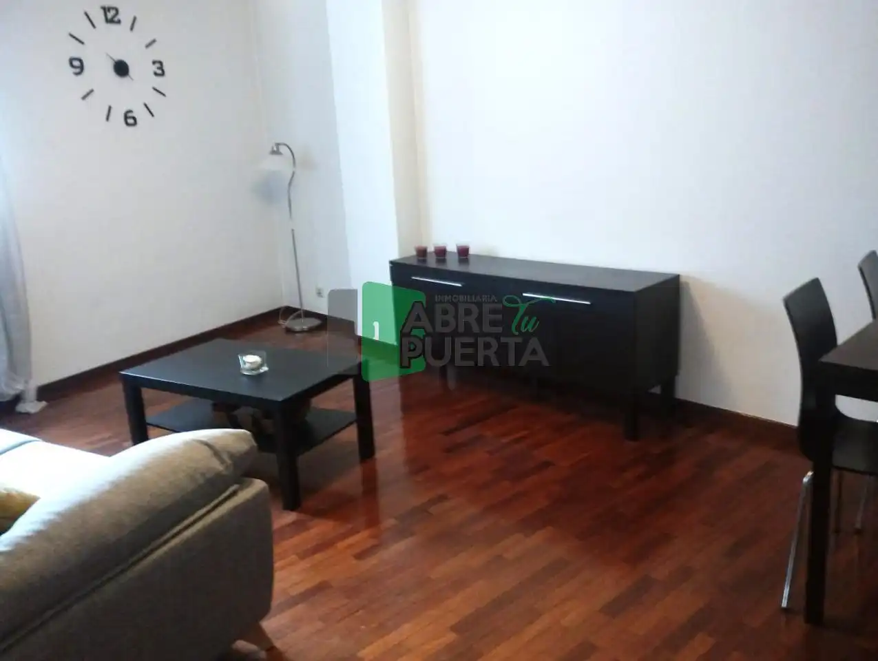 Sala d'estar de Apartament de lloguer en Ourense Capital  amb Calefacció, Parquet i Traster