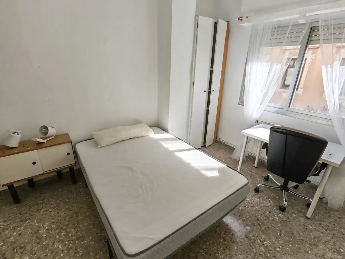 Bedroom of Flat for rent in Murcia  with Air Conditioner, Heating and Furnished