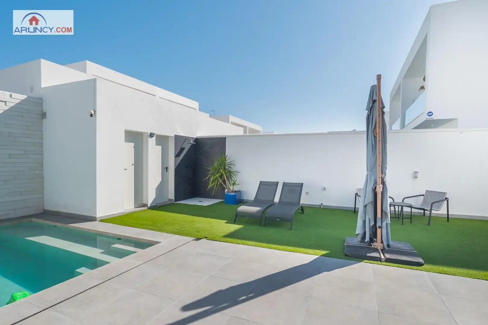 Terraza de Casa adosada en venta en Dos Hermanas con Aire acondicionado, Jardín privado y Terraza