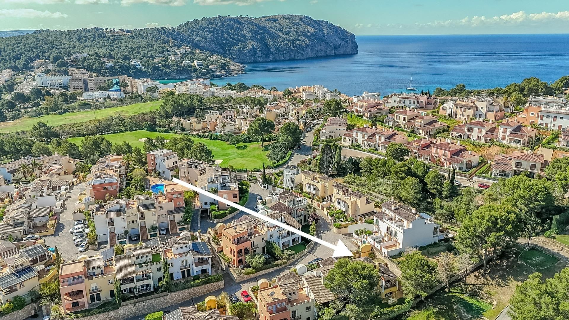 Vista exterior de Casa o xalet en venda en Andratx amb Aire condicionat, Calefacció i Jardí privat