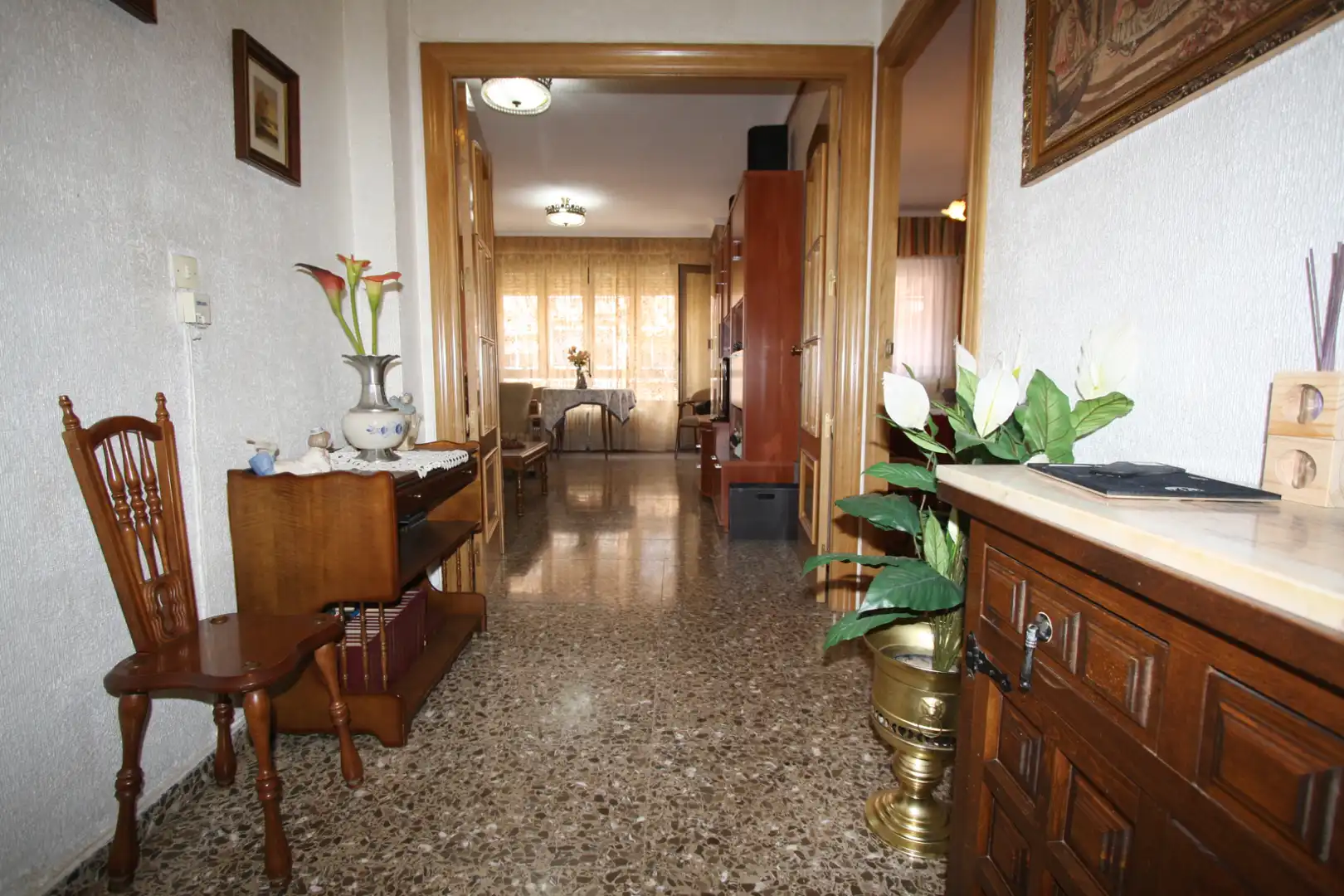 Wohnung zum Verkauf in  Albacete Capital mit Klimaanlage, Heizung und Abstellraum