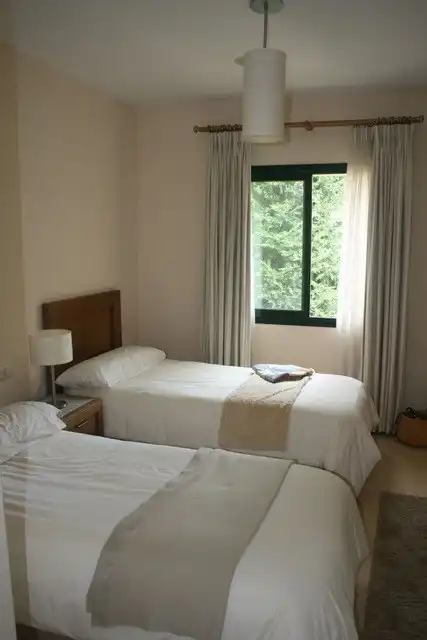 Apartamento con piscina en venta en Benahavís pueblo, imagen 7