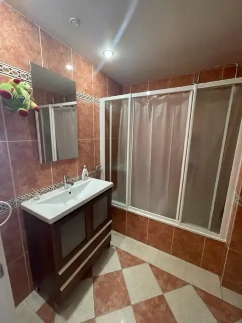 Bany de Pis en venda en Alicante / Alacant amb Traster i Piscina comunitària