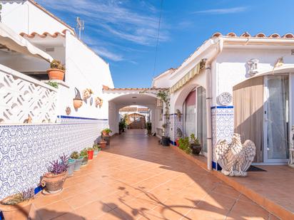 Exterior view of House or chalet for sale in Empuriabrava  with Air Conditioner and Terrace