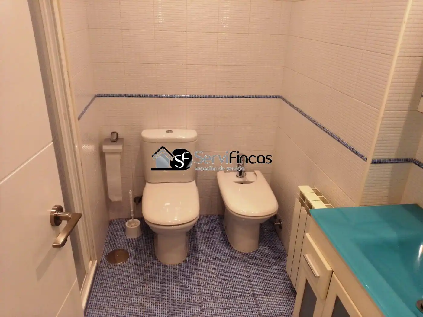 Bathroom of Flat for rent in Madrid  with Air Conditioner, Terrace and Furnished