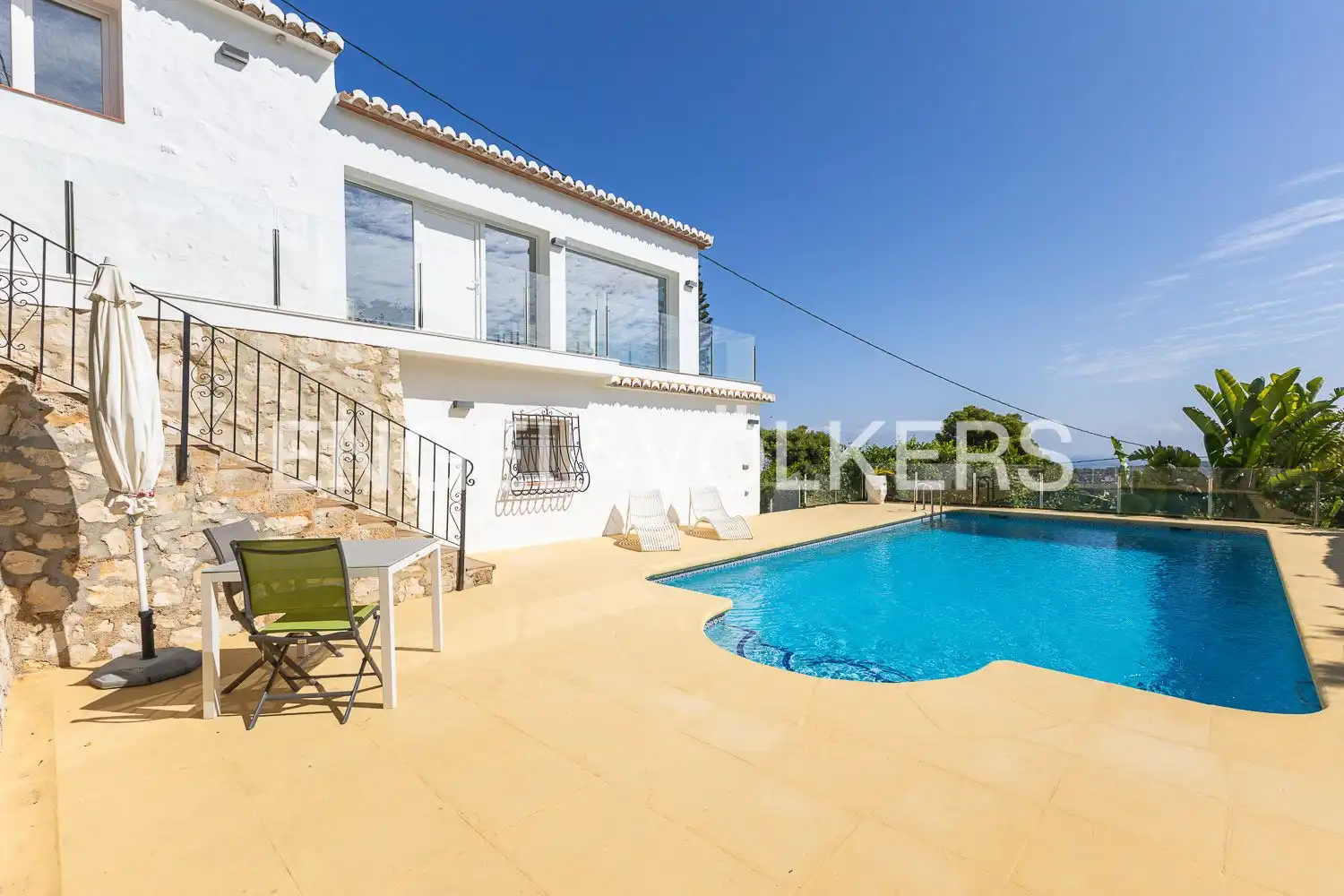Vista exterior de Casa o xalet en venda en Jávea / Xàbia amb Aire condicionat, Calefacció i Jardí privat
