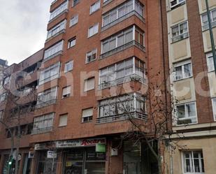 Exterior view of Flat for sale in Valladolid Capital  with Balcony