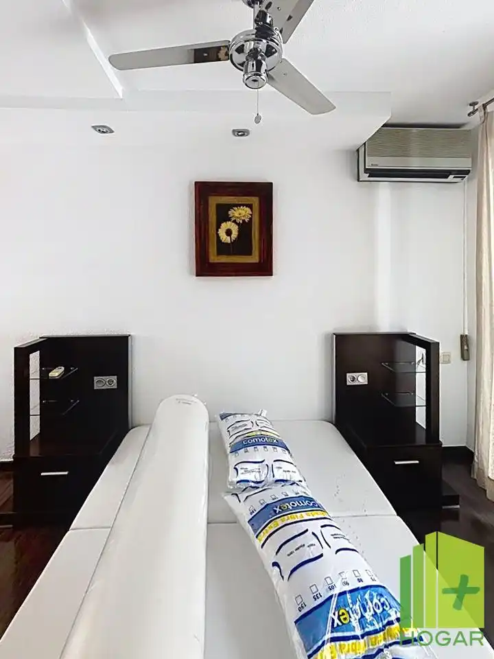 Habitación de Ático de alquiler en Jaén con Aire acondicionado, Terraza y Amueblado