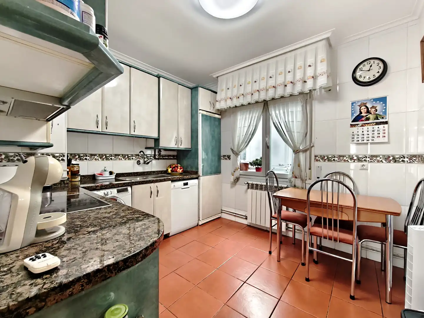 Kitchen of Flat for sale in  Logroño  with Heating, Parquet flooring and Storage room