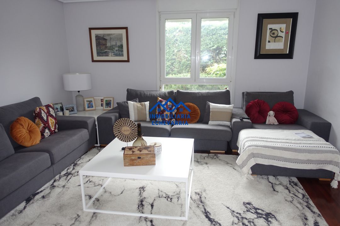 Living room of House or chalet for sale in Getxo   with Private garden, Terrace and Storage room