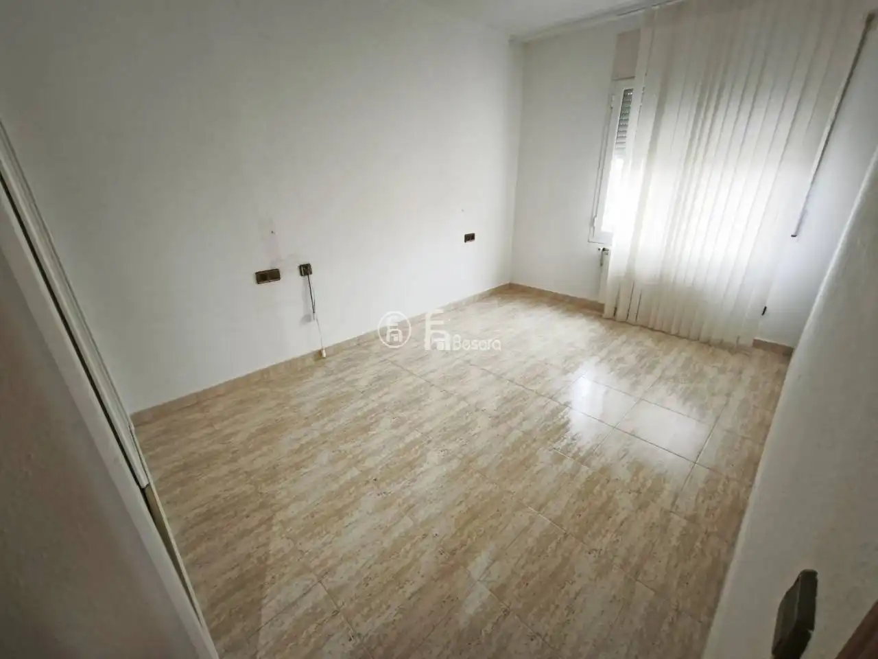 Habitación de Casa adosada en venta en Benavent de Segrià con Aire acondicionado, Calefacción y Jardín privado