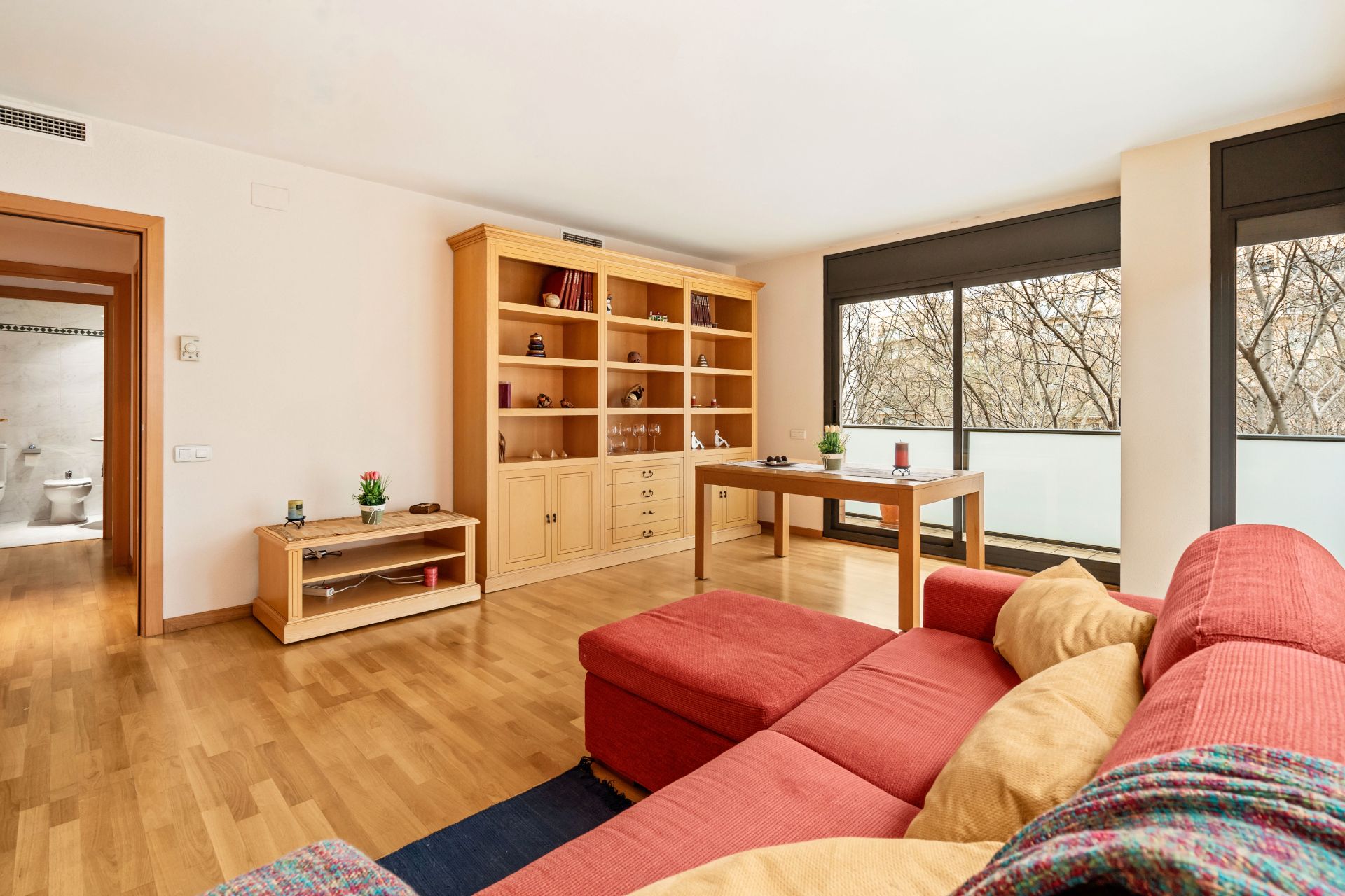 Sala de estar de Piso en venta en  Barcelona Capital con Aire acondicionado, Calefacción y Parquet