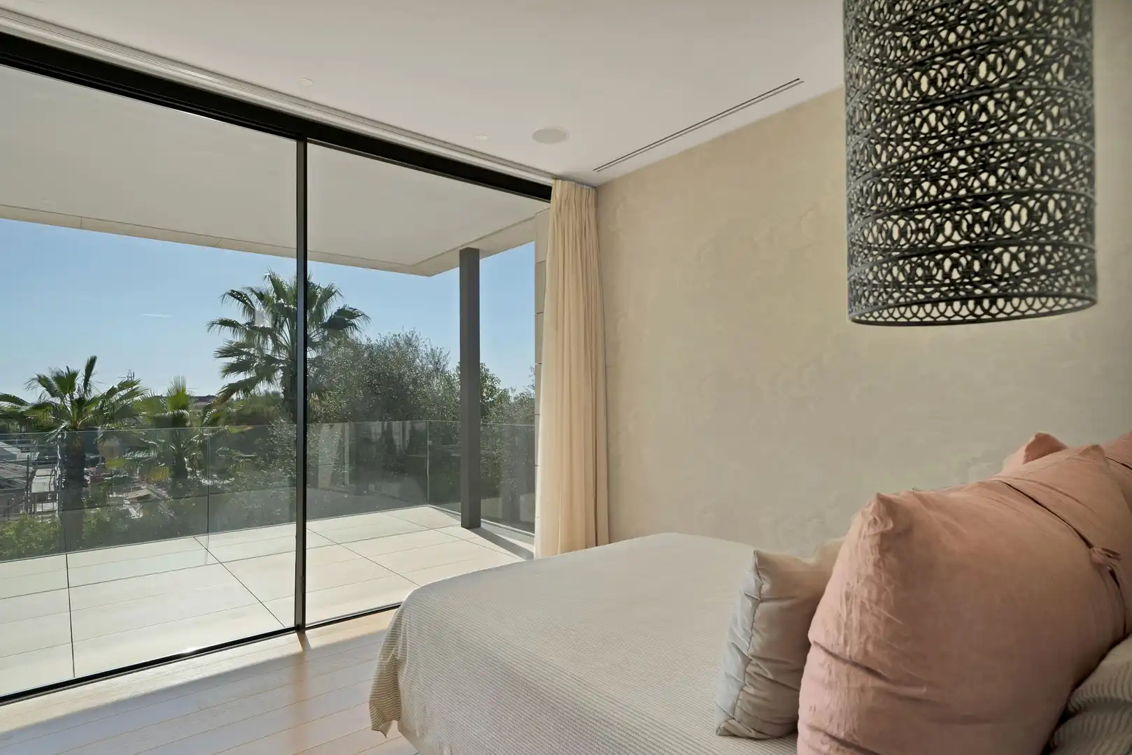 Habitación de Casa o chalet en venta en Marbella con Calefacción, Jardín privado y Terraza