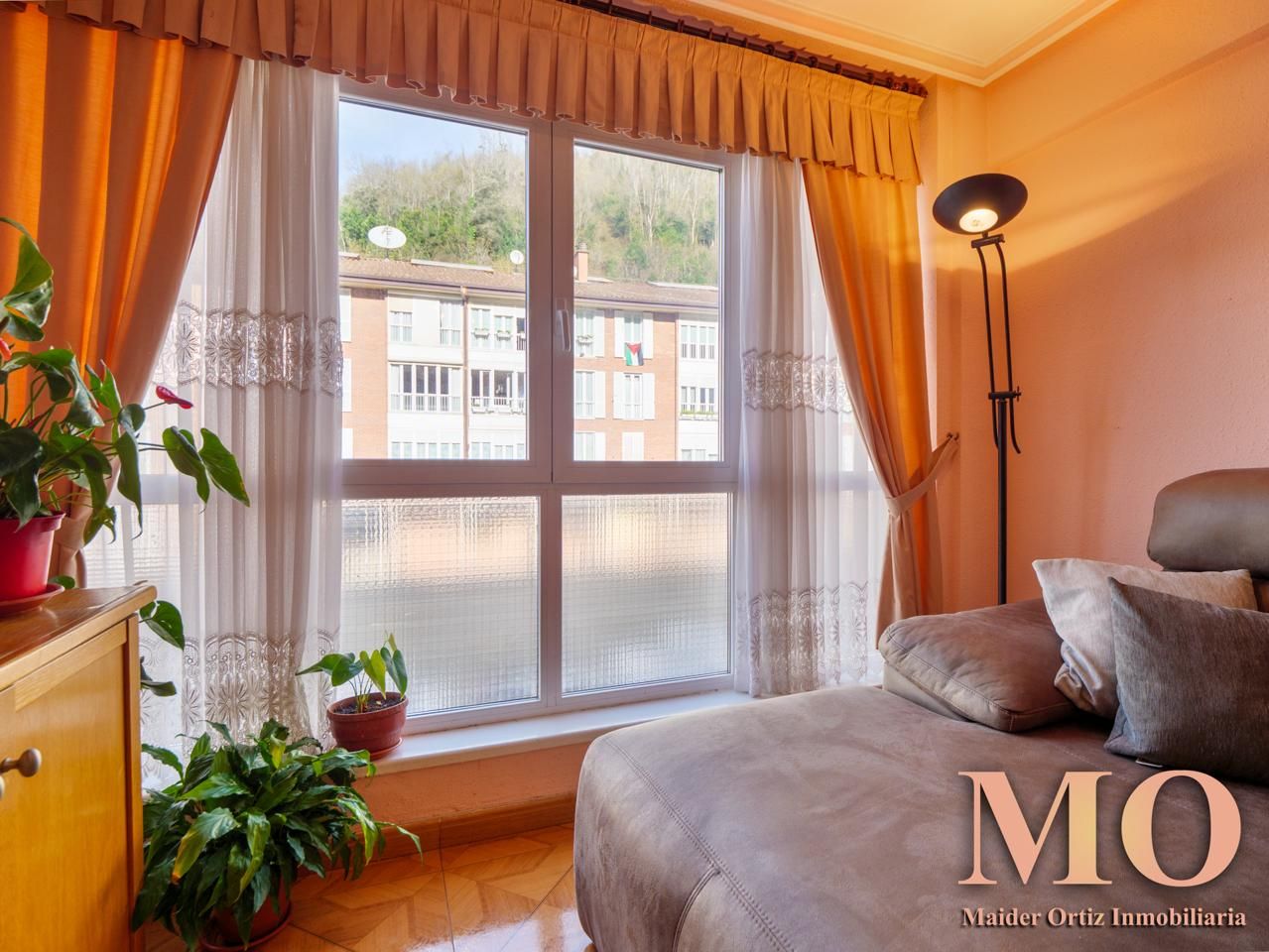 Dormitori de Pis en venda en Bergara amb Calefacció, Terrassa i Traster