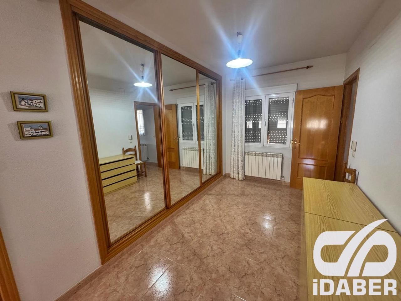 Bedroom of Single-family semi-detached for sale in Cedillo del Condado  with Air Conditioner, Heating and Private garden